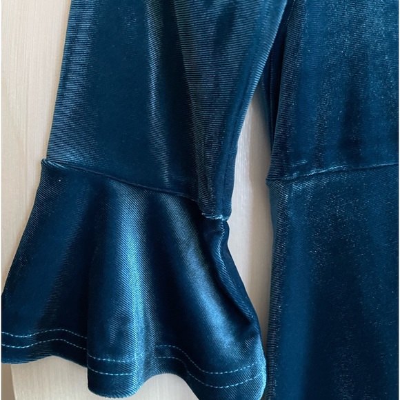 Orchid Lane | Diamond Blue Velvet Poet-Sleeve A-Line Dress Size 8 Diamond Blue - Picture 3 of 6